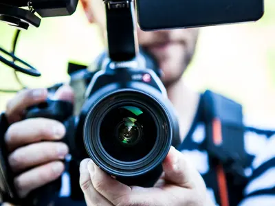 Looking for the Cheapest Wedding Photographer? Read This Before You Book